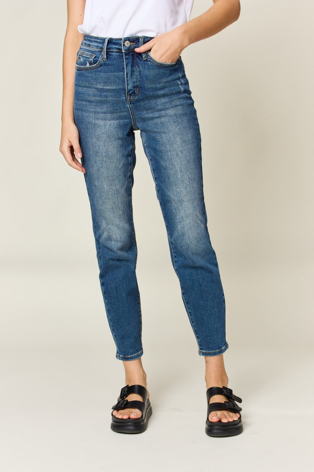 ummy Control High Waist Slim Jeans