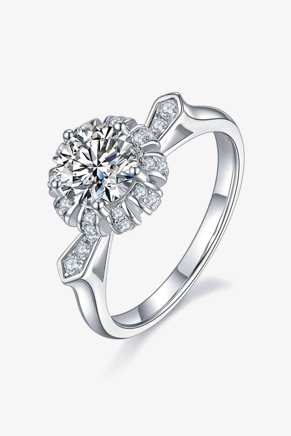 1 Carat Moissanite Ring