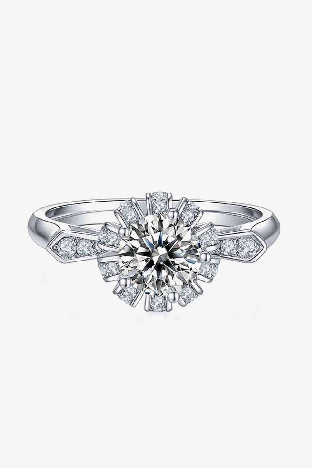 1 Carat Moissanite Ring